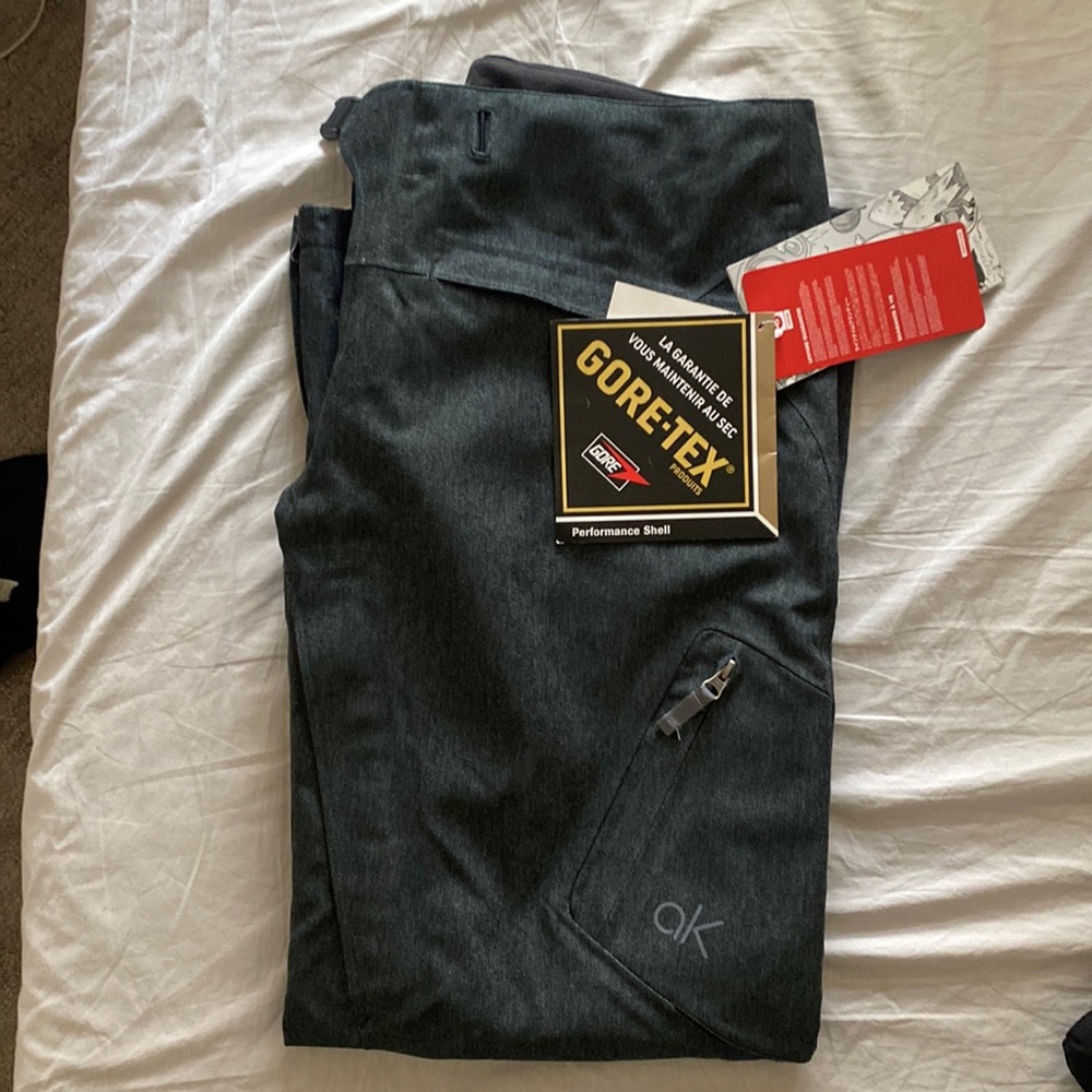 Burton AK 2L Summit Vent Snowboard Pants (Women's)